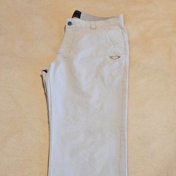 WHITE OAKLEY MEN'S TAKE 2.5 PANTS - Picture 1 of 5